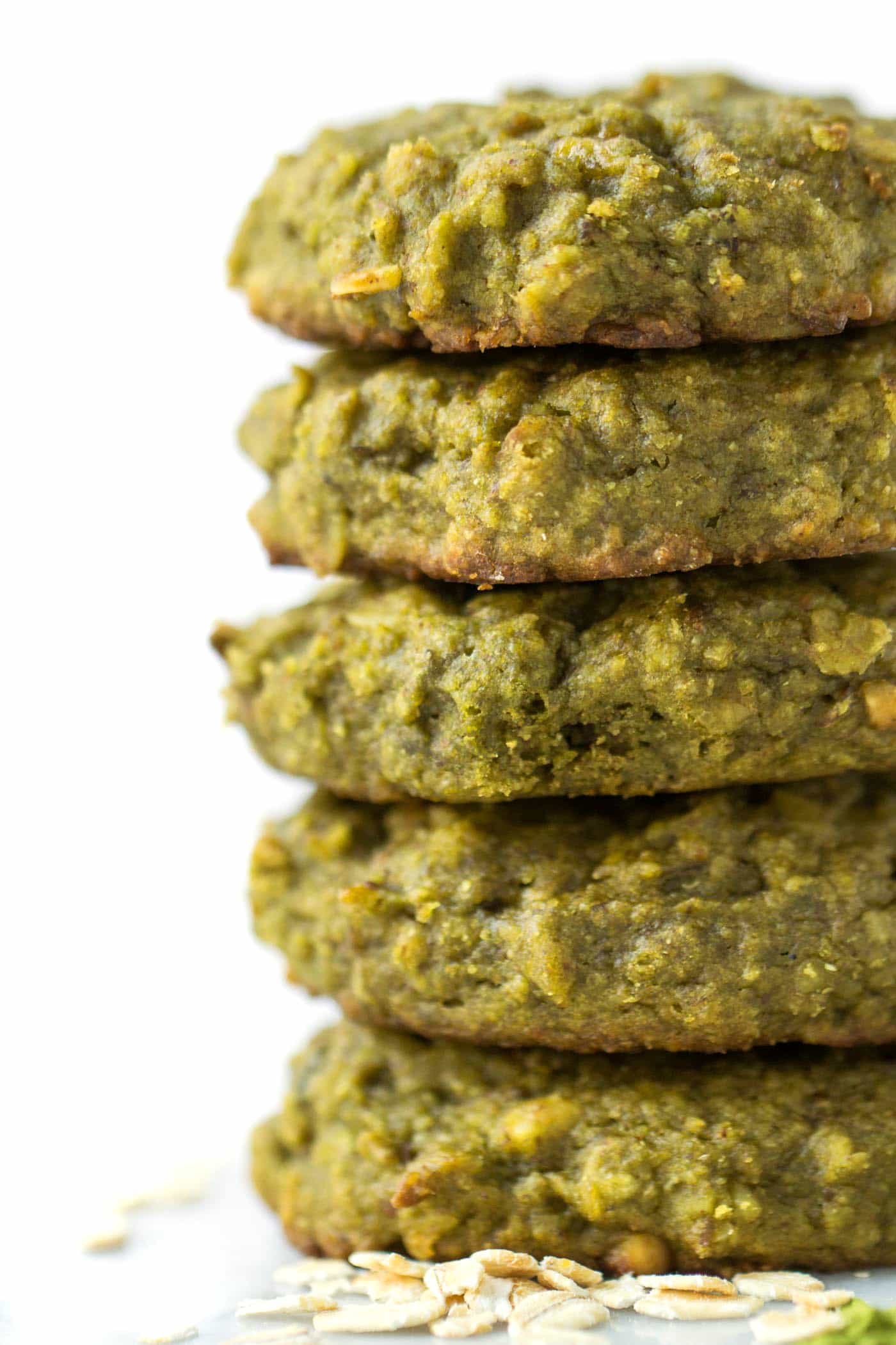 Matcha Quinoa Breakfast Cookies -- energizing, healthy and super easy to make! [naturally gluten-free + vegan]