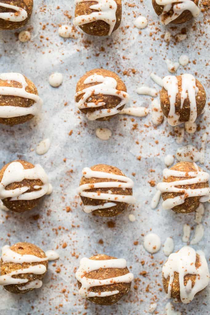 These NO BAKE healthy pumpkin spice truffles are super easy to make, packed with nutrients and vegan too!