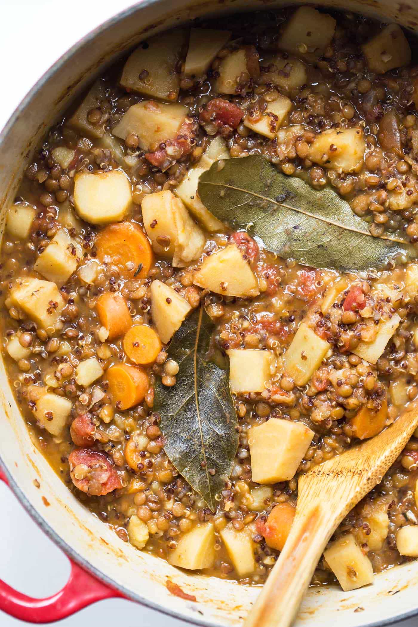 How to make the most PERFECT fall quinoa stew! Using root vegetables, lentils, tomatoes and herbs