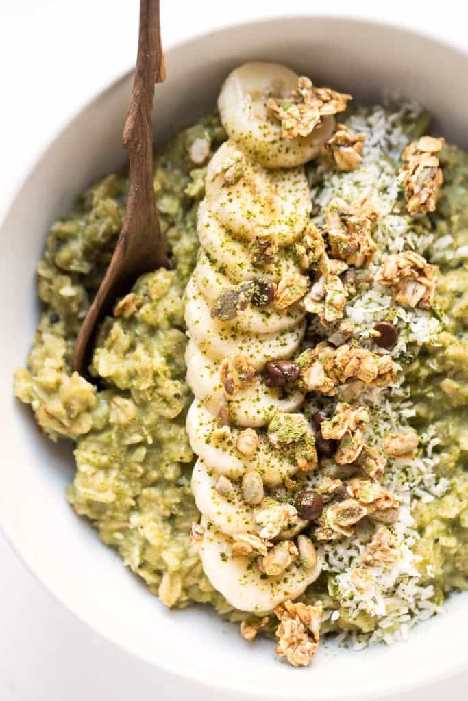 These Creamy Coconut Matcha Oatmeal bowls are the perfect, warming breakfast! Packed with antioxidants and fiber, it's the perfect way to start your day!