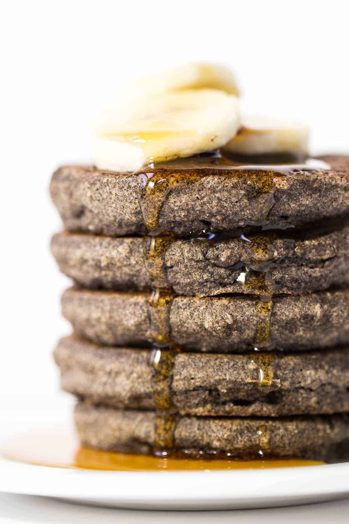 These Banana Buckwheat Quinoa Pancakes are SUPER fluffy, hearty and oh so healthy!
