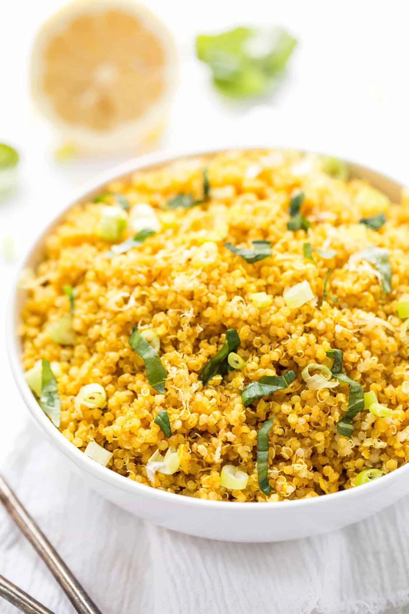 Lemon Turmeric Quinoa made with just 5 INGREDIENTS! So simple and the perfect way to spice up your next Indian or Middle Eastern feast!