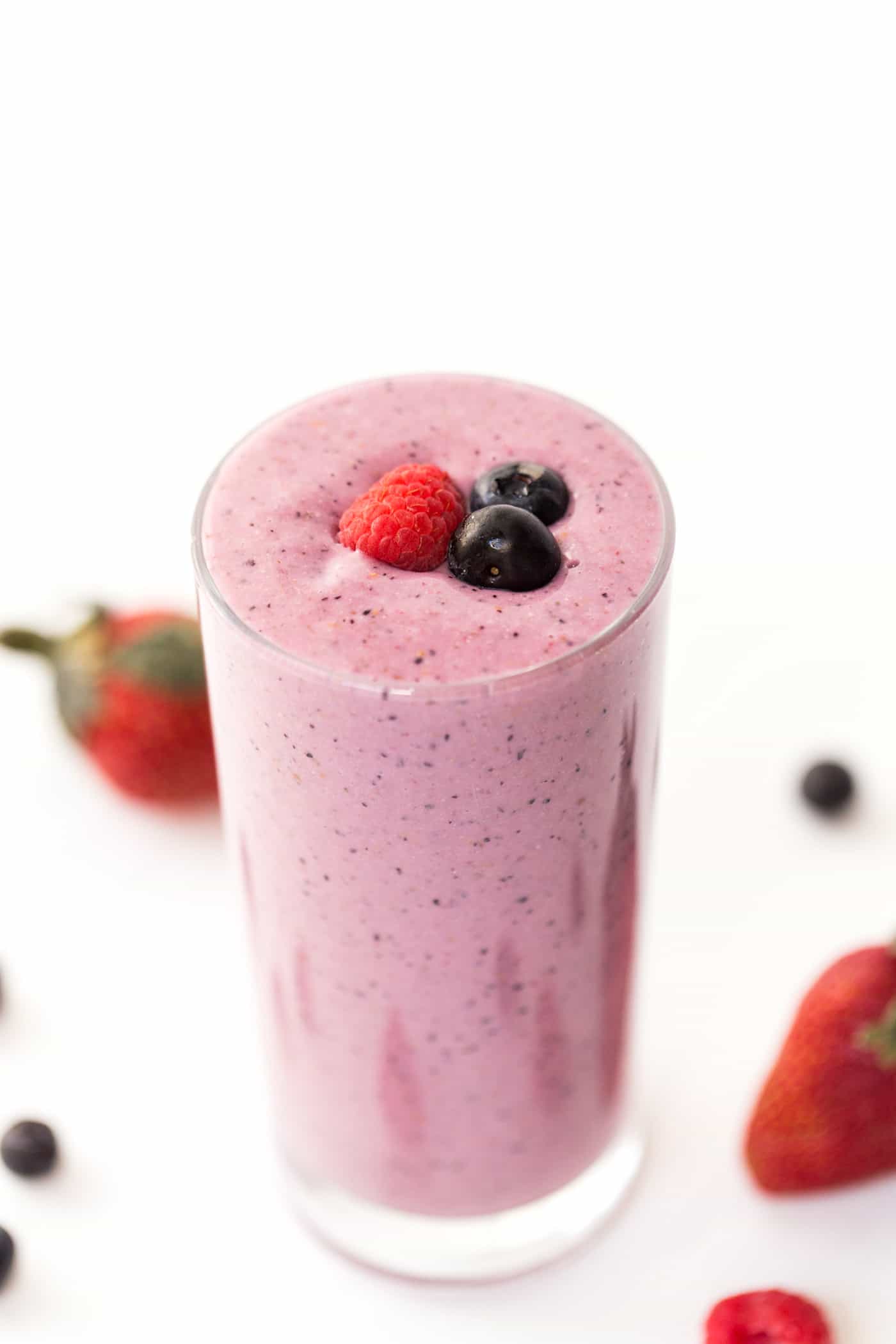 Mixed Berry Green Smoothie Recipe