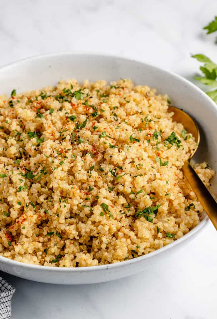 Garlic Butter Quinoa {Only 5 Ingredients!} Quinoa Recipes Simply Quinoa