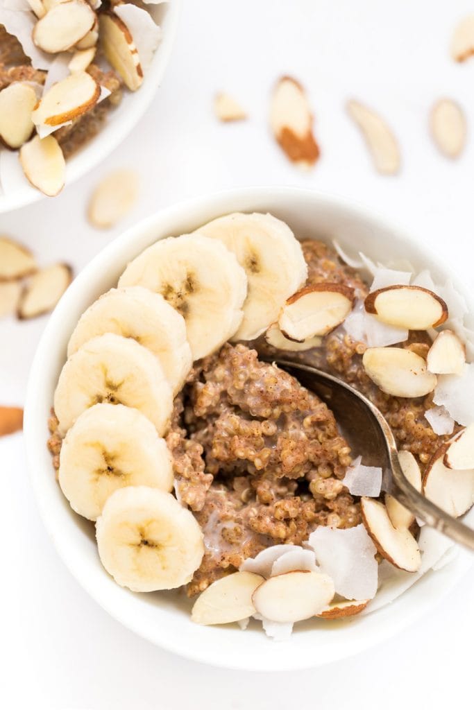 Kick start your day with these delicious quinoa power breakfast bowls! They're a cinch to make, are packed with protein and will keep you energized all day long!