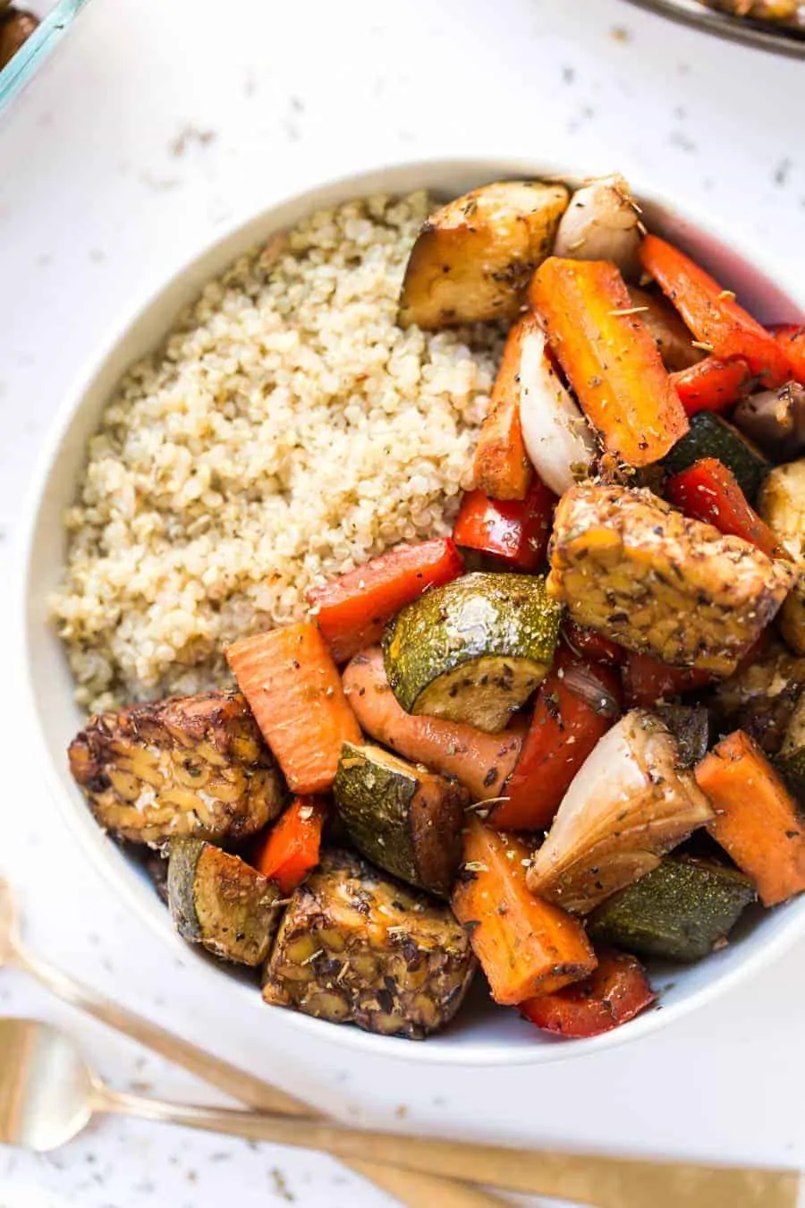 These SHEET PAN Balsamic Tempeh & Roasted Vegetable Quinoa Bowls are so easy to make and perfect for meal prep!