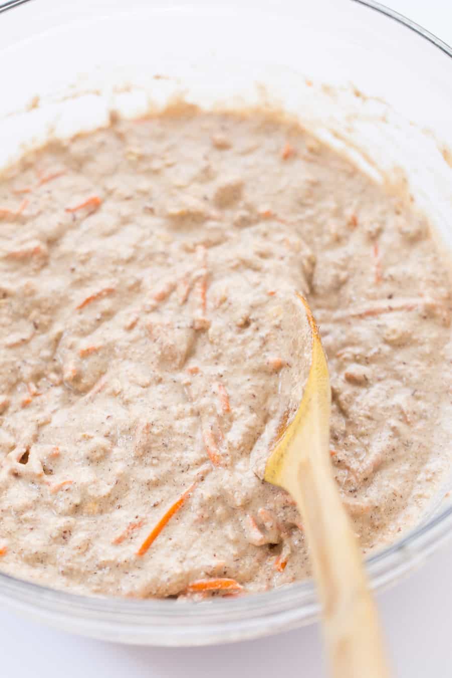 How to make SUPER HEALTHY carrot cake pancakes using quinoa flour & almond flour as the base!