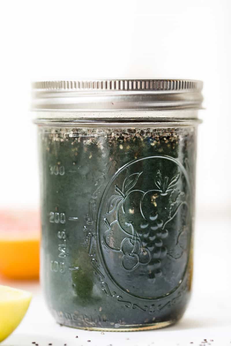 DETOX CHIA FRESCA -- with grapefruit, lemon and spirulina to help flush toxins and hydrate your system! 