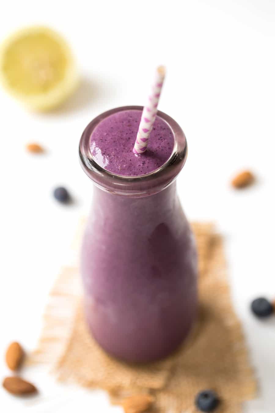 LEMON BLUEBERRY SMOOTHIE -- with almond butter, lemon juice and frozen cauliflower for the creamiest, dreamiest smoothie!