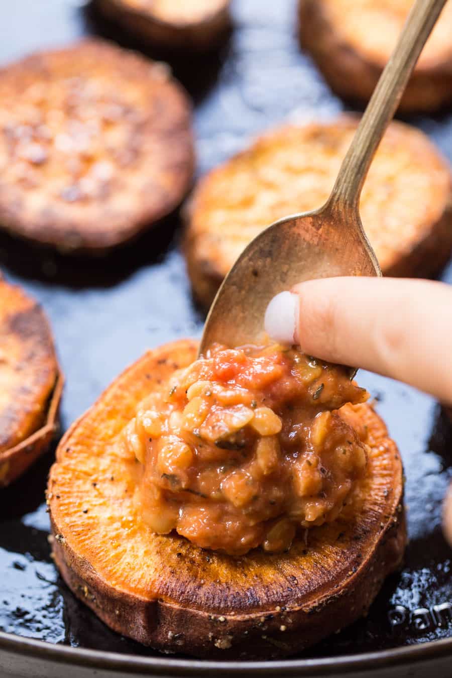 How to make SWEET POTATO PIZZA bites with just a few simple ingredients!