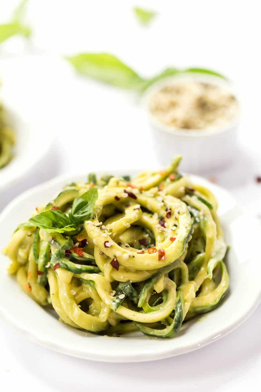 Super simple AVOCADO ALFREDO sauce to use for any pasta...including zucchini noodles!