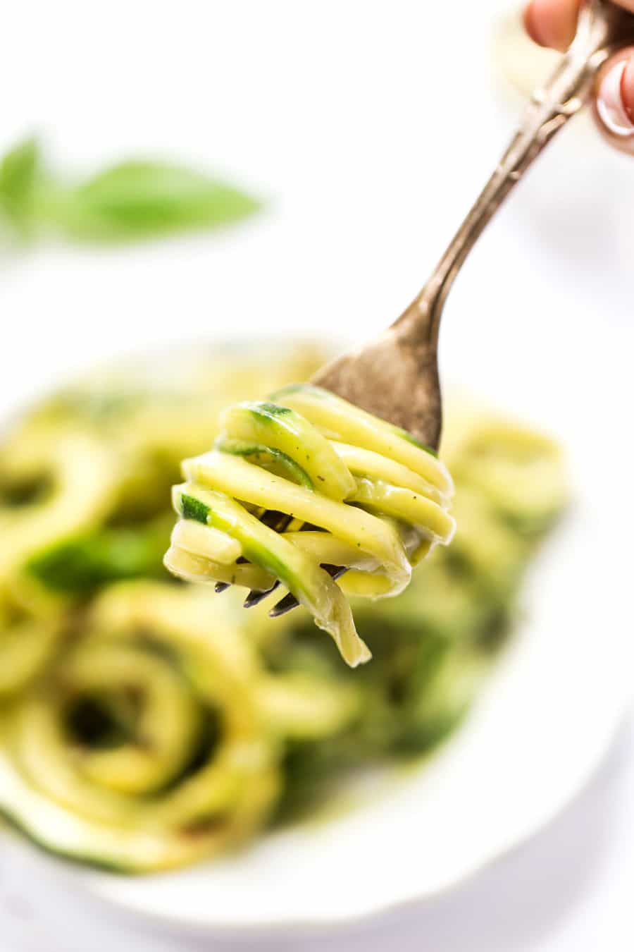 Super simple AVOCADO ALFREDO sauce to use for any pasta...including zucchini noodles!