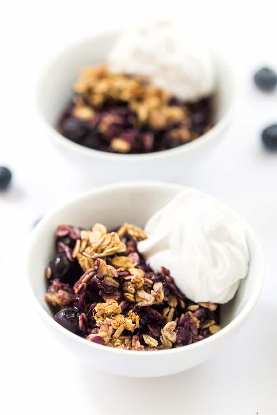 This BANANA BLUEBERRY CRUMBLE is a quick and easy summer dessert that everyone will love. It's light, healthy, vegan, and uses just 1/4 cup of sweetener!