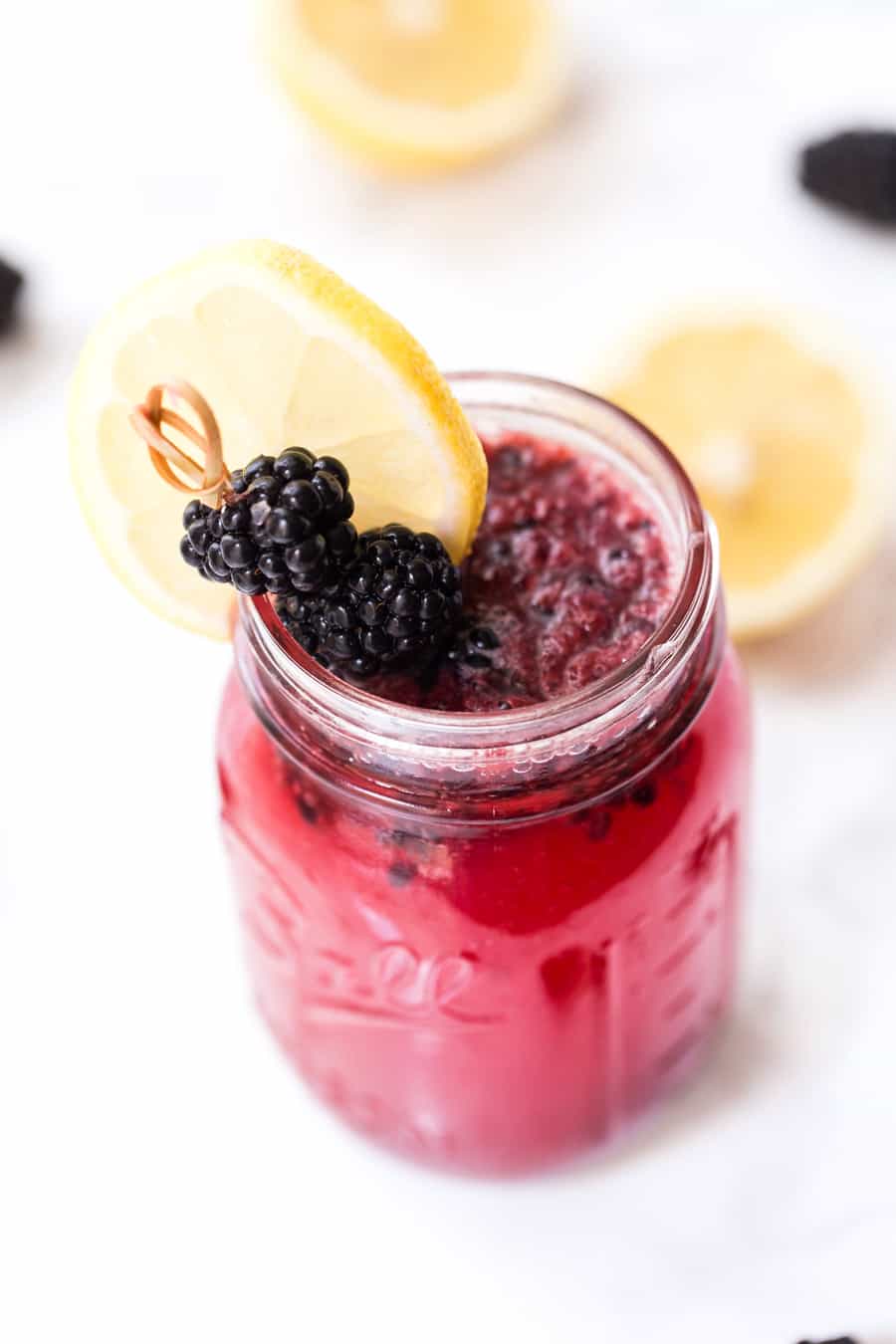 How to make SPARKLING BLACKBERRY LEMONADE with just 4 simple ingredients!