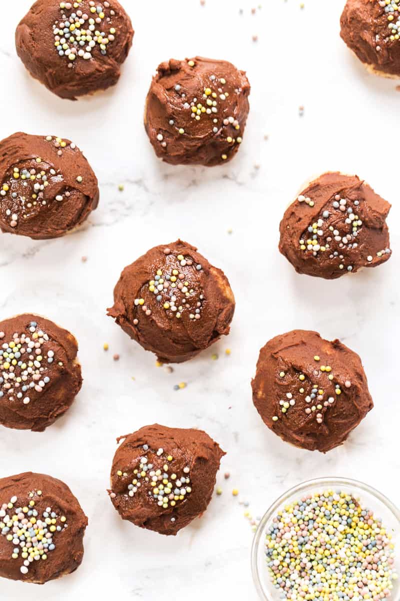 These CHEWY Almond Flour Sugar Cookies are grain-free, vegan and topped with a super healthy chocolate frosting!