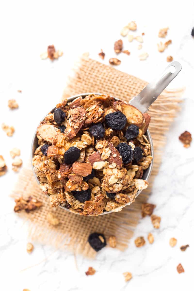 How to make the most DELICIOUS Honey Blueberry Quinoa Granola recipe!