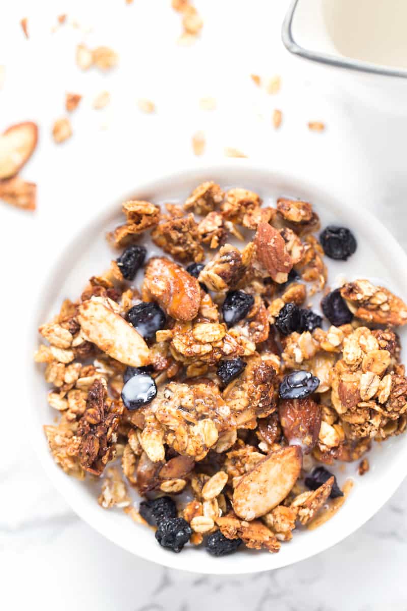 This AMAZING Honey Blueberry Quinoa Granola is the perfect breakfast treat! Packed with flavor, easy to make and SO HEALTHY! [gluten-free]