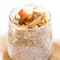 This HIGH PROTEIN Apple Pie Overnight Quinoa is the perfect on-the-go breakfast for work or school!