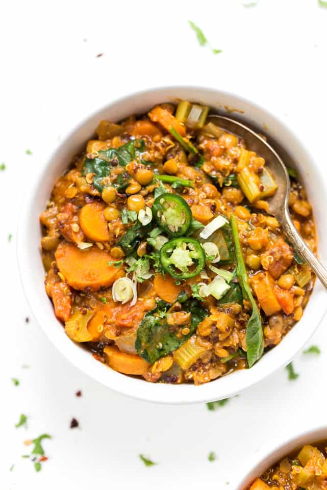 These ONE POT Moroccan Lentils + Quinoa make for a hearty, delicious and super cozy fall meal!