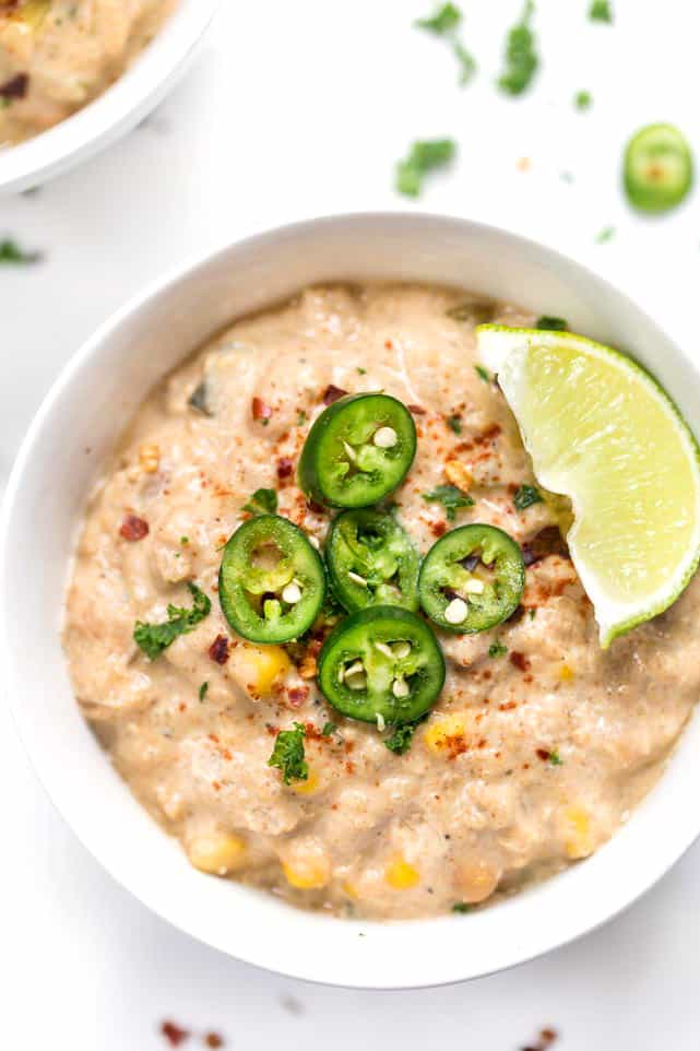 VEGAN WHITE QUINOA CHILI made with white beans and a homemade cashew cream!