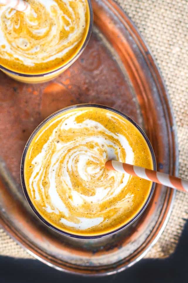 This VEGAN Pumpkin Cheesecake Smoothie is quick, healthy and oh so tasty!!