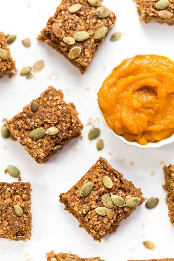 pumpkin quinoa breakfast bars with oats and banana