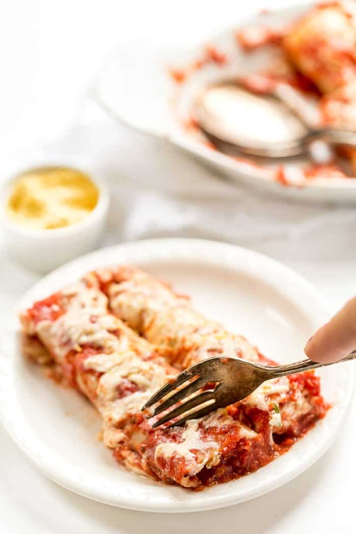 VEGAN MANICOTTI with a creamy tofu ricotta filling! And easy weeknight meal or a special plant-based addition to your holiday table!