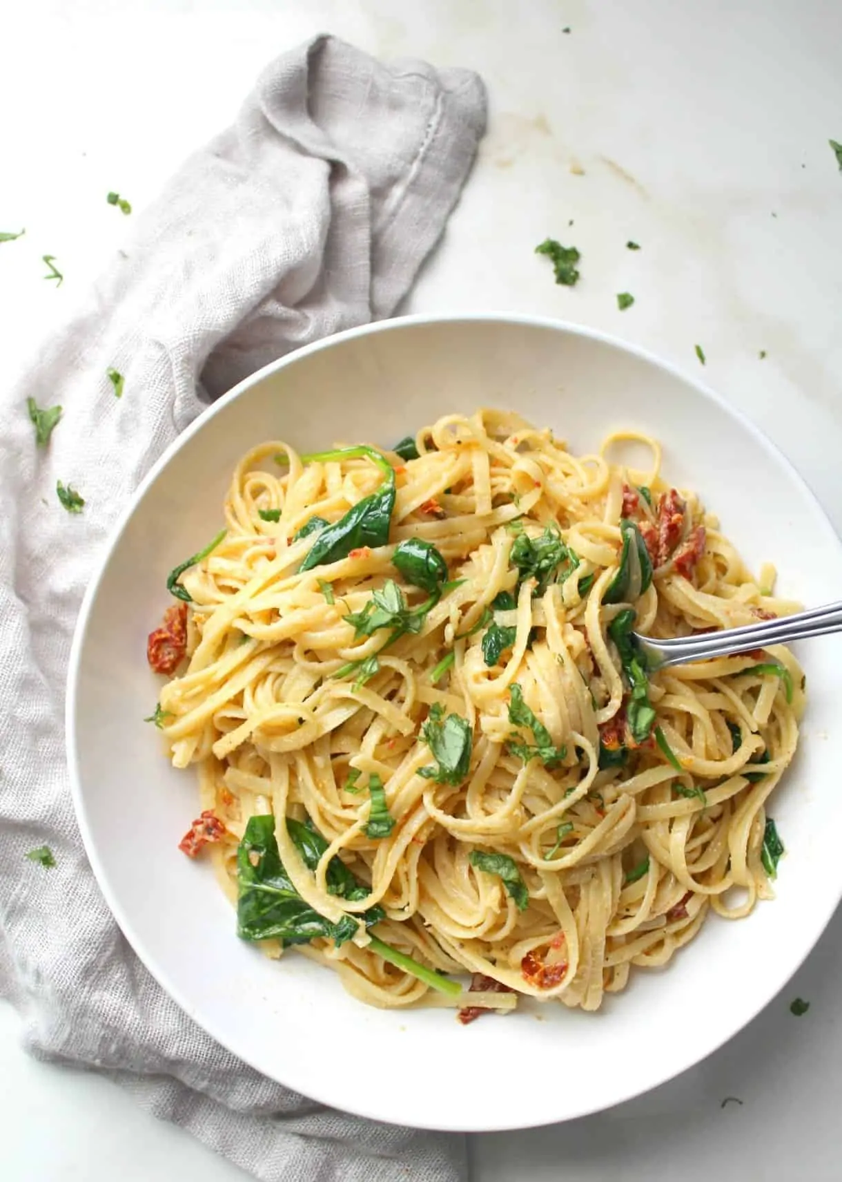 creamy hummus pasta made in one pot