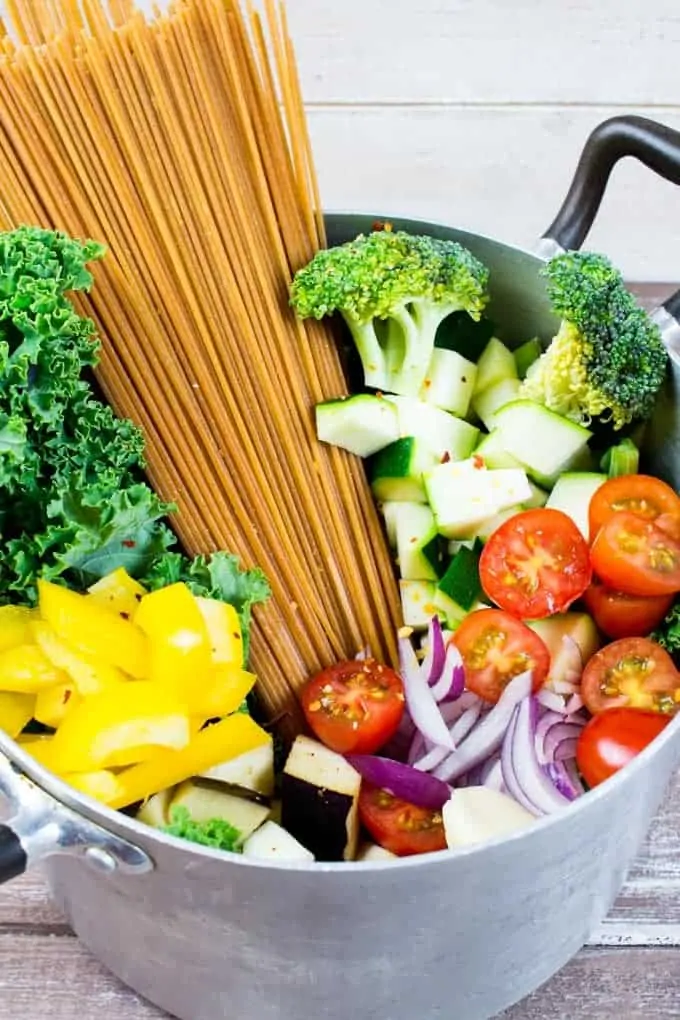 one pot vegan pasta recipe with vegetables