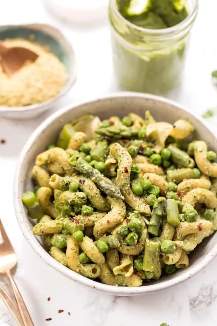 vegan spring pesto pasta with peas and asparagus