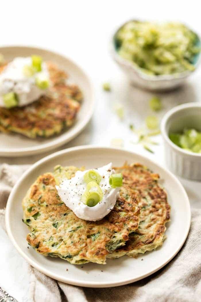 5-Ingredient Healthy Zucchini Fritters - Simply Quinoa