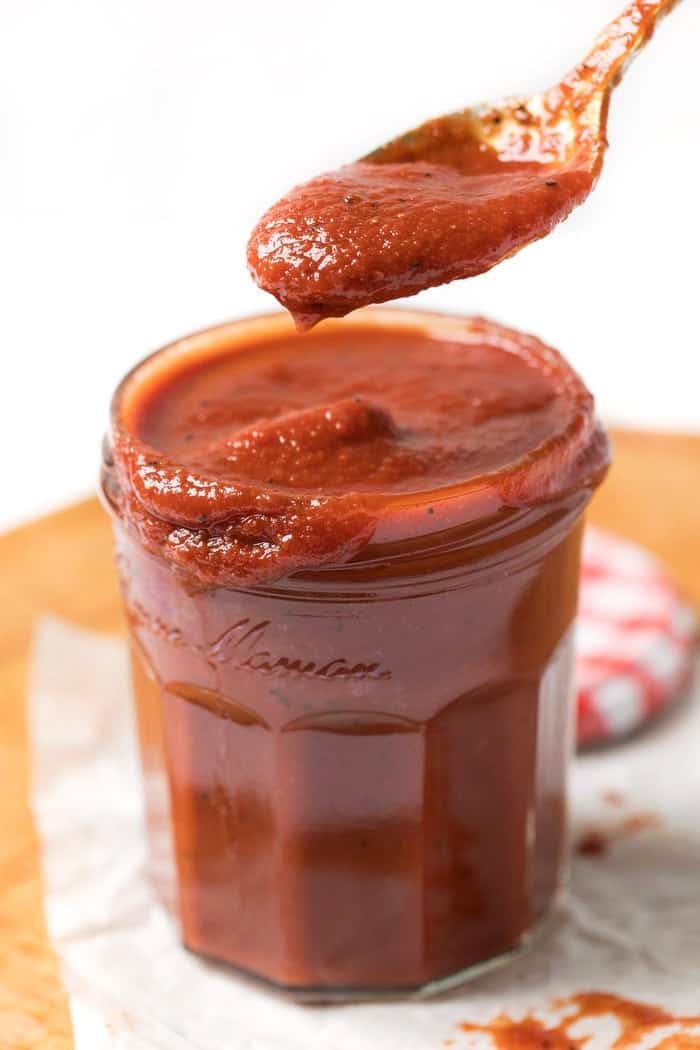 healthy vegan barbecue sauce ready in just 15 minutes
