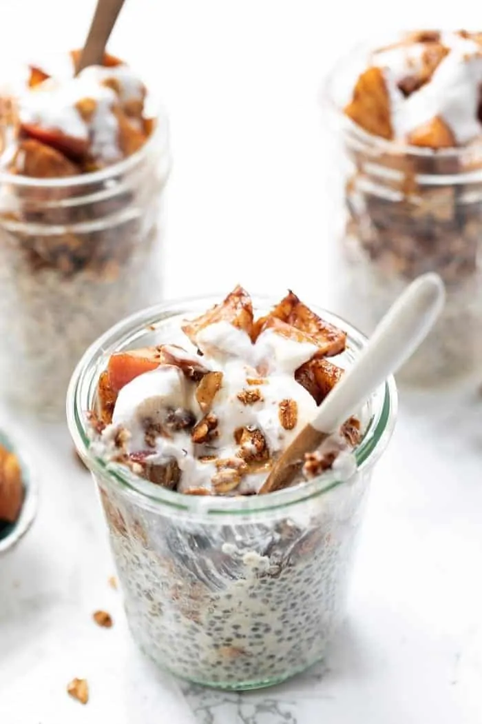 Healthy Apple Pie Breakfast Parfaits - Simply Quinoa