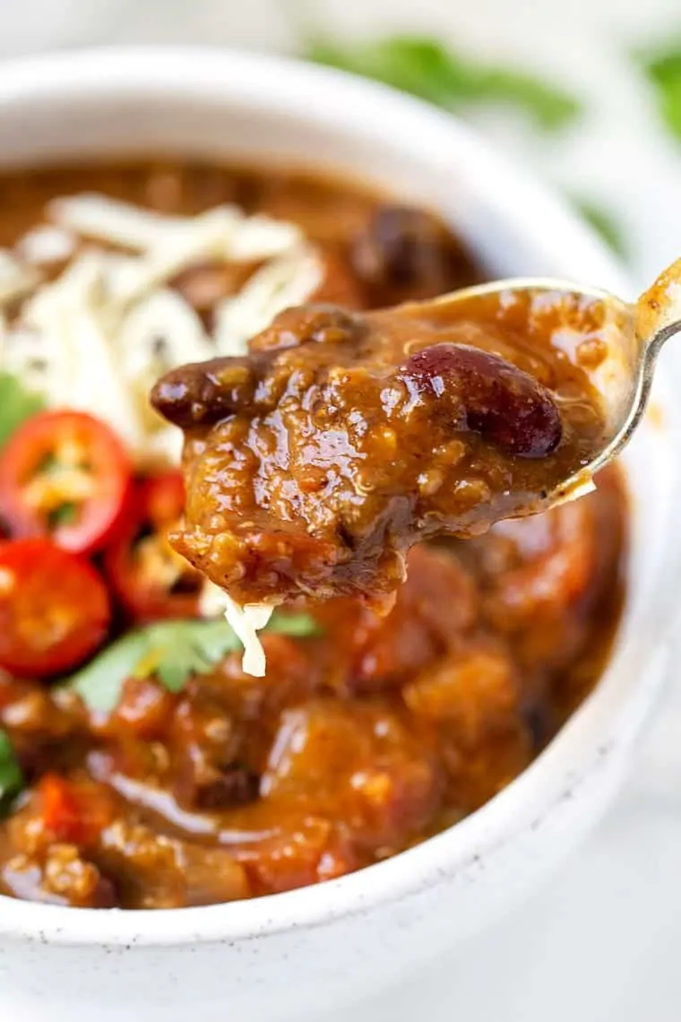 Pumpkin Quinoa Chili in the Slow Cooker