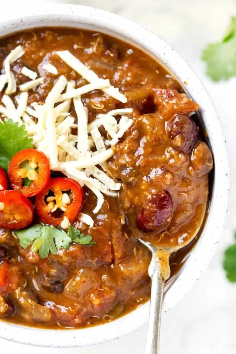 Healthy Vegetarian Quinoa Chili with Pumpkin