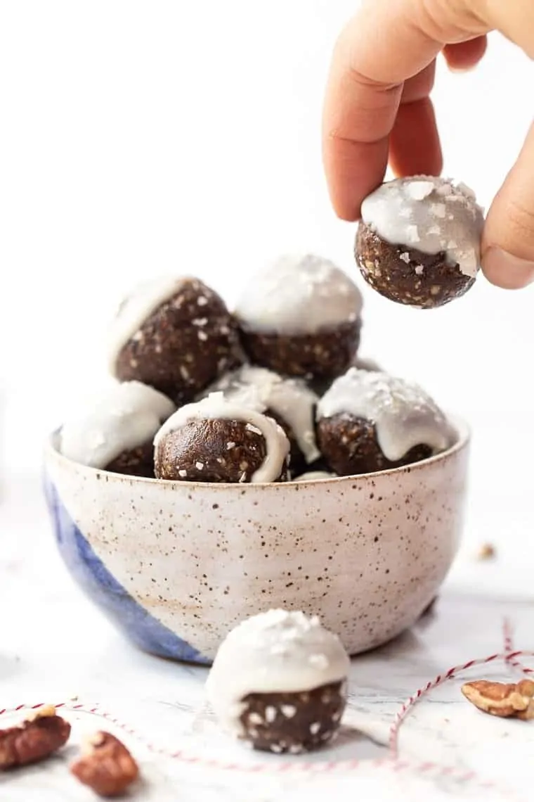 How to make Gingerbread Balls