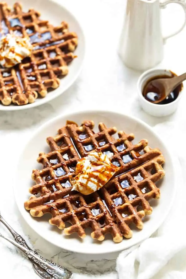 Gingerbread Waffles (GF/Vegan) - Running to the Kitchen®