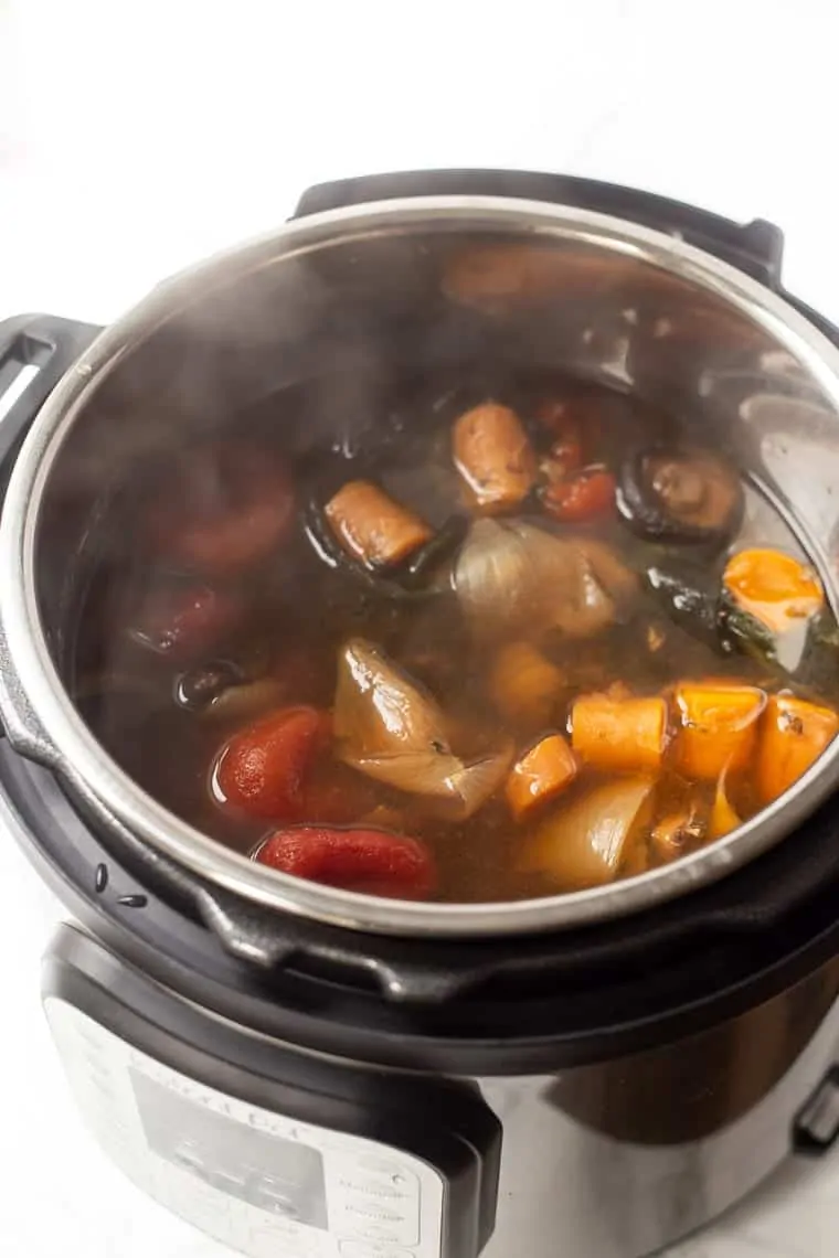 Instant Pot Veggie Broth