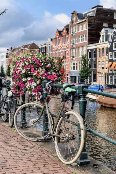 Netherlands Travel Guide