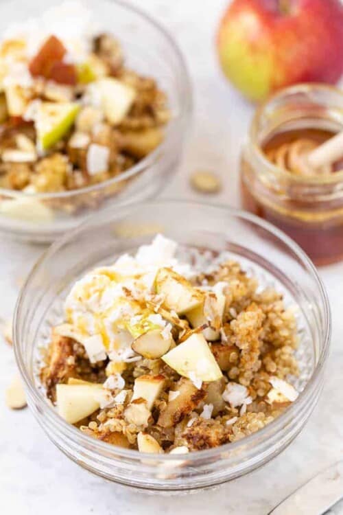 Quinoa Breakfast Bake with Apples and Cinnamon