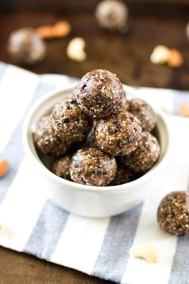 Chocolate Peanut Butter Protein Balls - Eating Bird Food