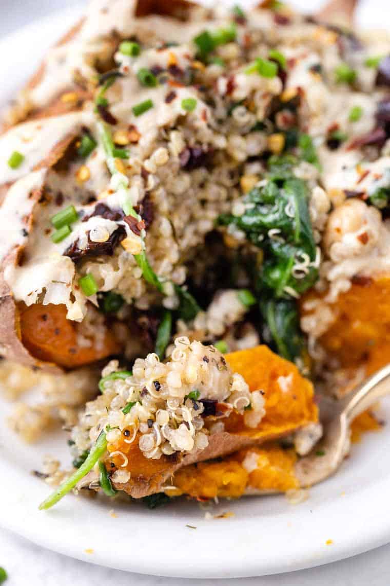 Healthy Stuffed Sweet Potatoes Quinoa