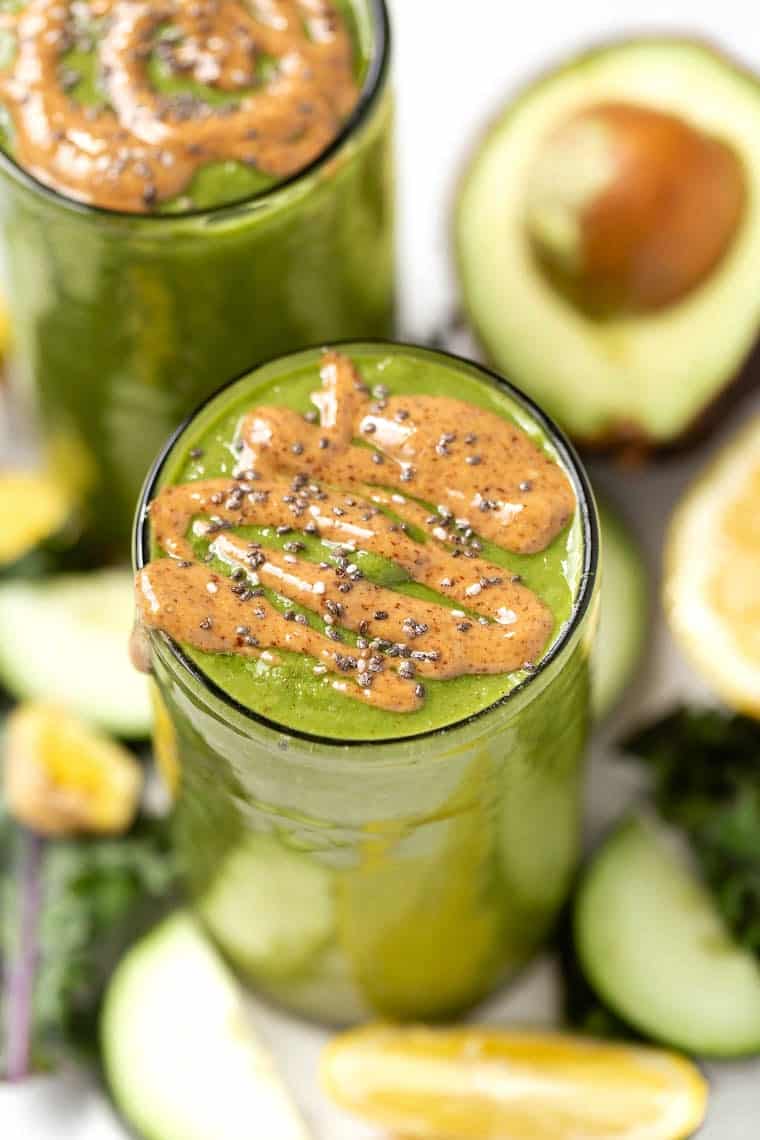 Detox Green Smoothie Recipe with Peanut Butter and Chia Seeds on top