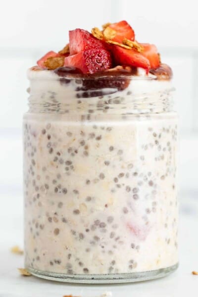 Overnight Oats Recipes with Strawberries