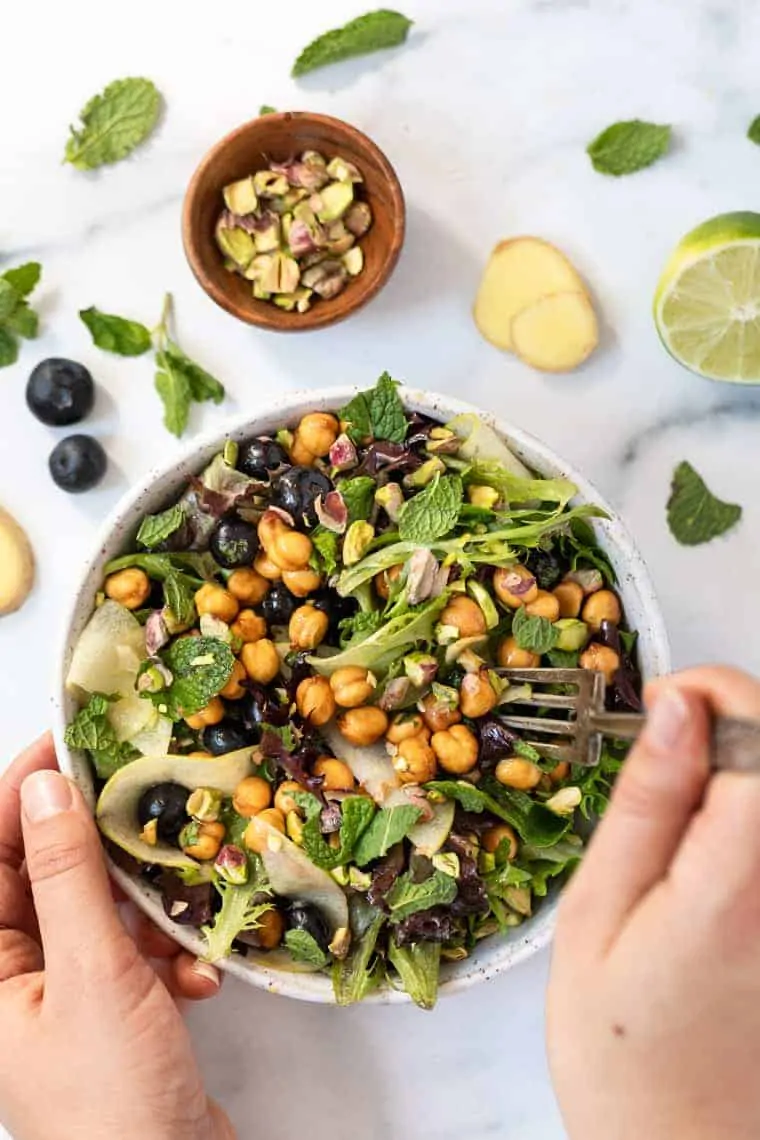 Simple Salad with Spring Mix