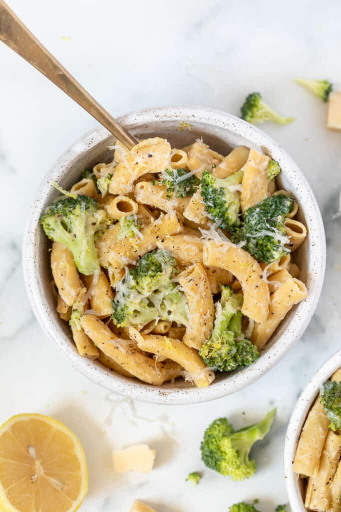 Overhead view of lemon broccoli pasta in a bowl.