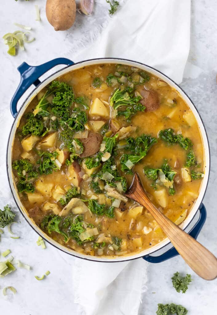 Chunky Vegan Potato Soup {With Leeks + Kale} - Simply Quinoa