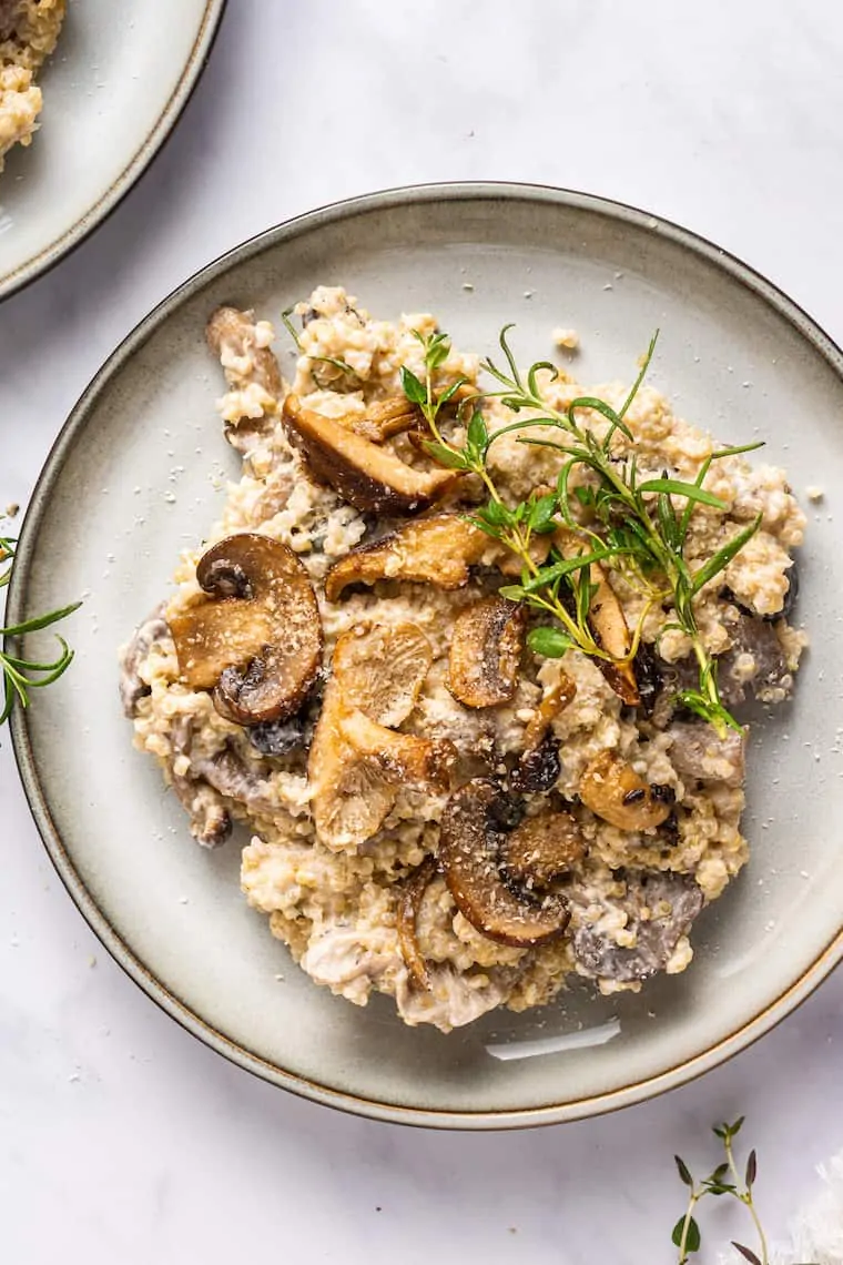 One Pot Creamy Mushroom Quinoa