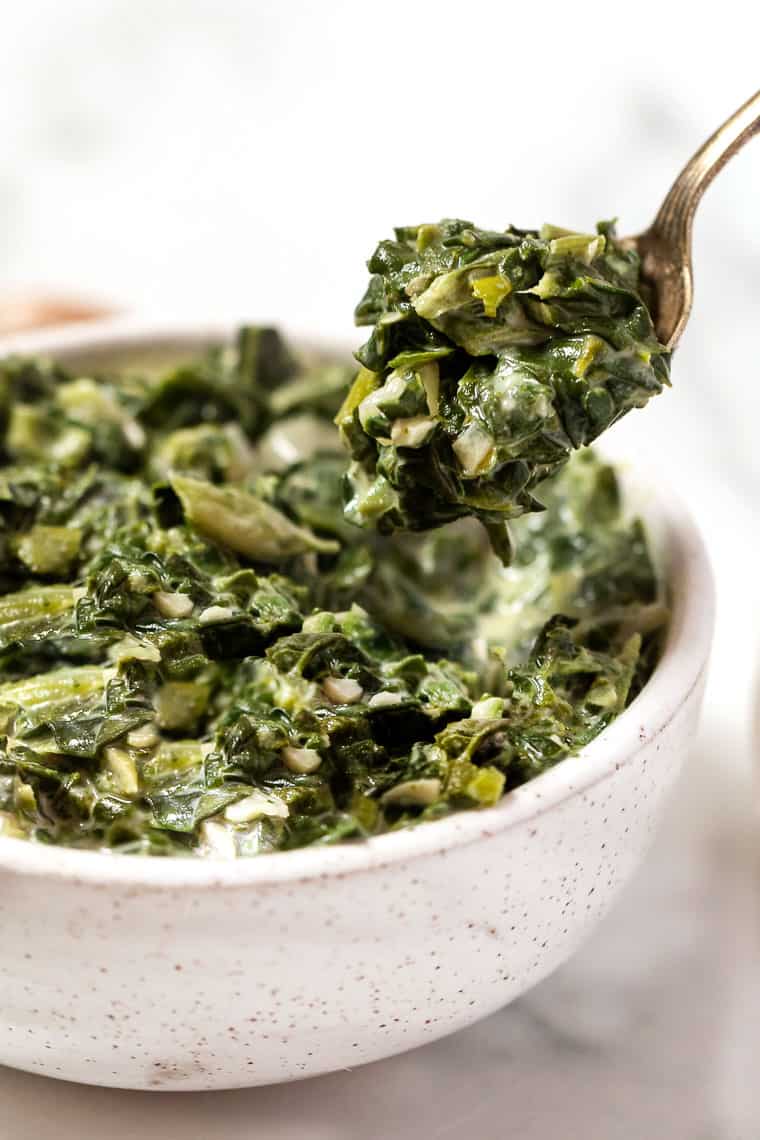 Vegan Creamed Spinach Recipe {Quick & Easy} - Simply Quinoa