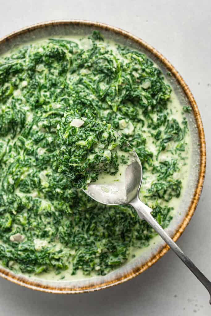 bowl of creamed vegan spinach